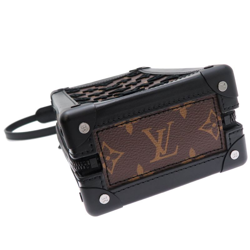 Louis Vuitton Shoulder Bag — view 4