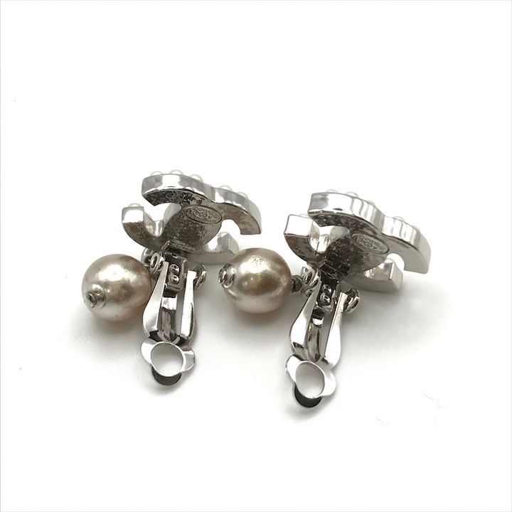 Chanel CC Logo Faux Pearl Swing Earrings Silver — view 5