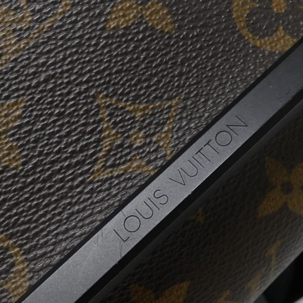 Louis Vuitton Monogram Macassar District PM Shoulder Bag Brown Marron — view 4