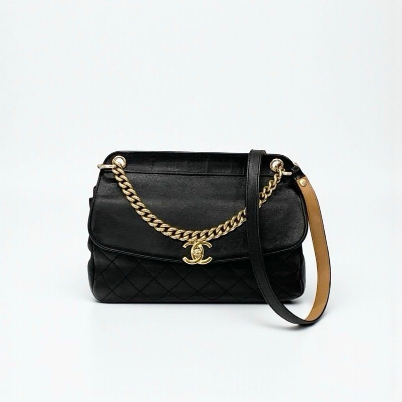 Chanel Bag Shoulder Leather Black Gold Quilted Turn Lock Double — view 2