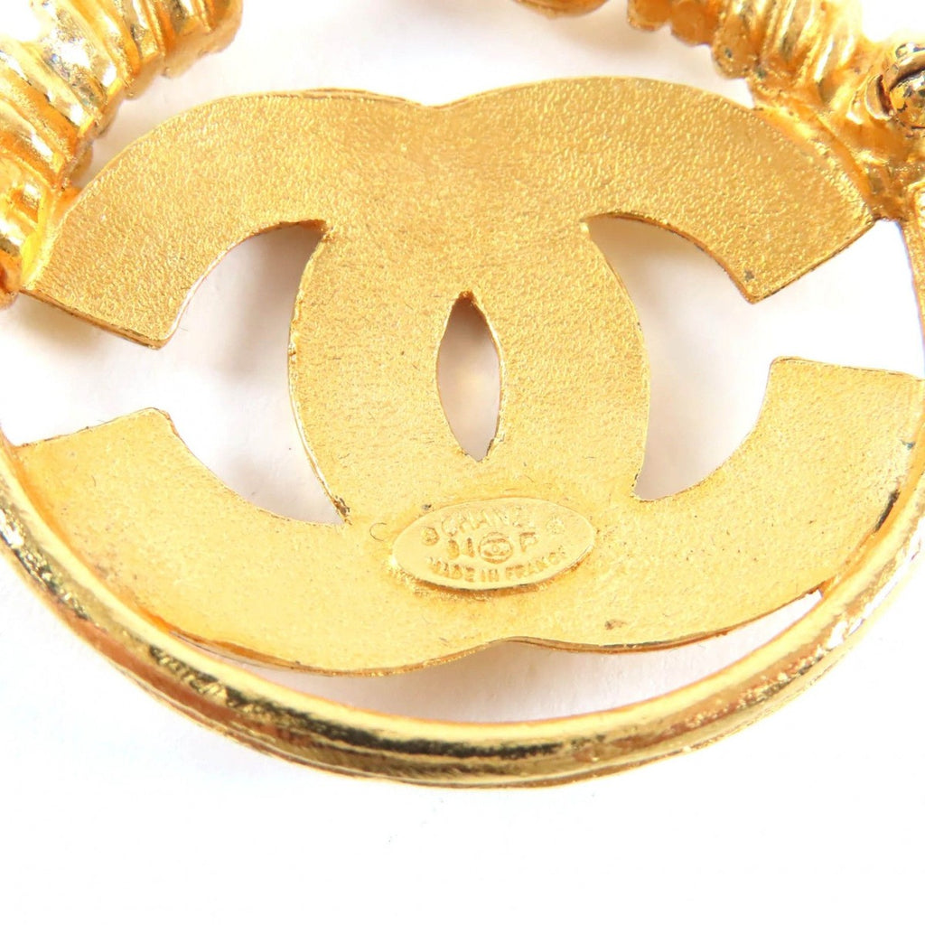 Chanel Vintage CC Logo Coil Brooch Gold — view 7
