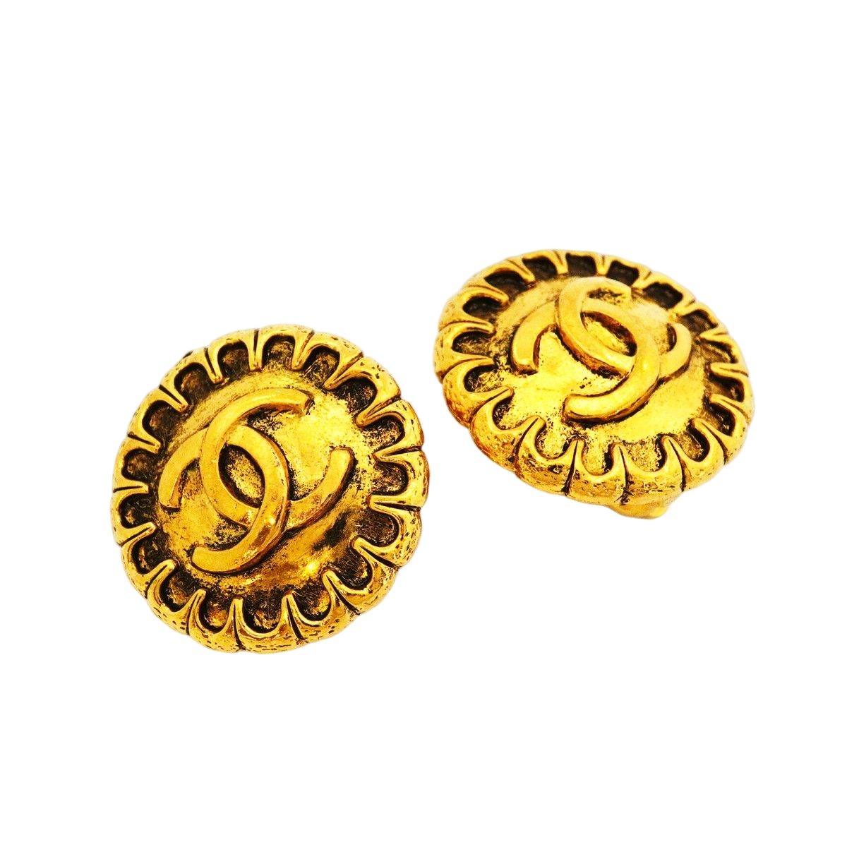 Chanel Earrings Vintage CC Logo Round — view 2