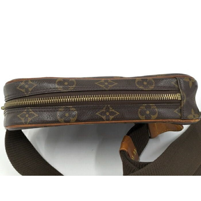 Louis Vuitton Pochette Gange Body Bag Monogram — view 7
