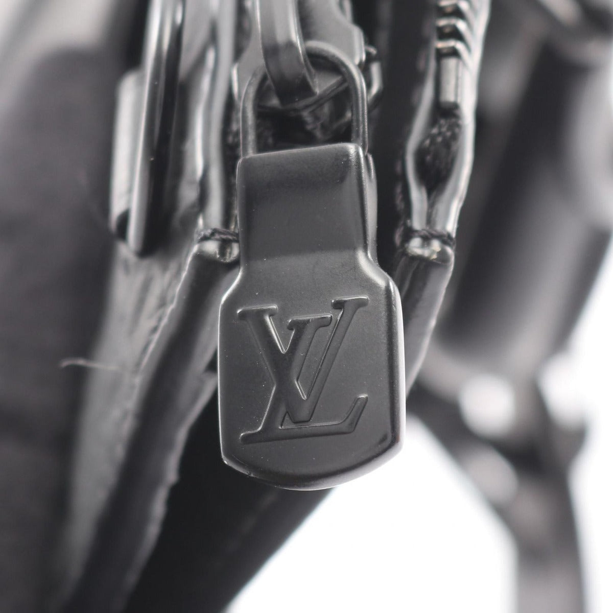 Louis Vuitton Tote Sac Plat Cloth Noir Black Leather — view 8