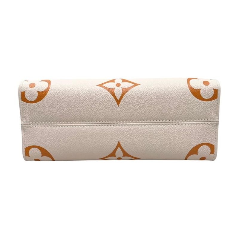 Louis Vuitton Shoulder Bag On The Go PM Monogram Empreinte Cles — view 4