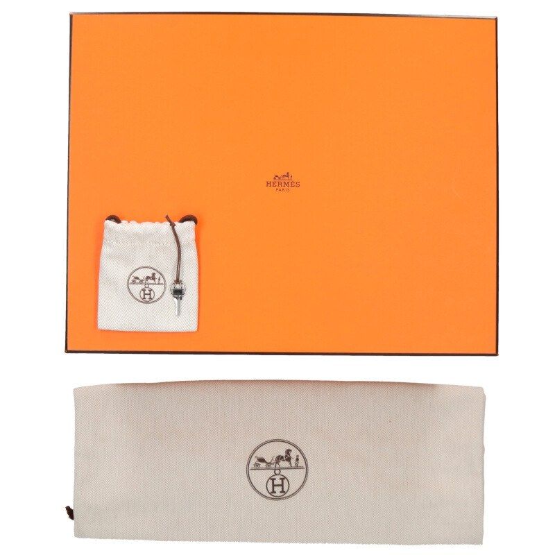 Hermes Picotin Lock MM Eclat Taurillon Clemence Handbag — view 5