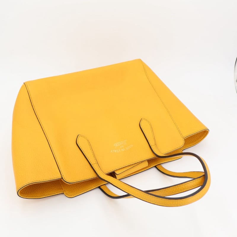 Gucci Swing Yellow Gold Hardware Leather Tote Shoulder Bag — view 5