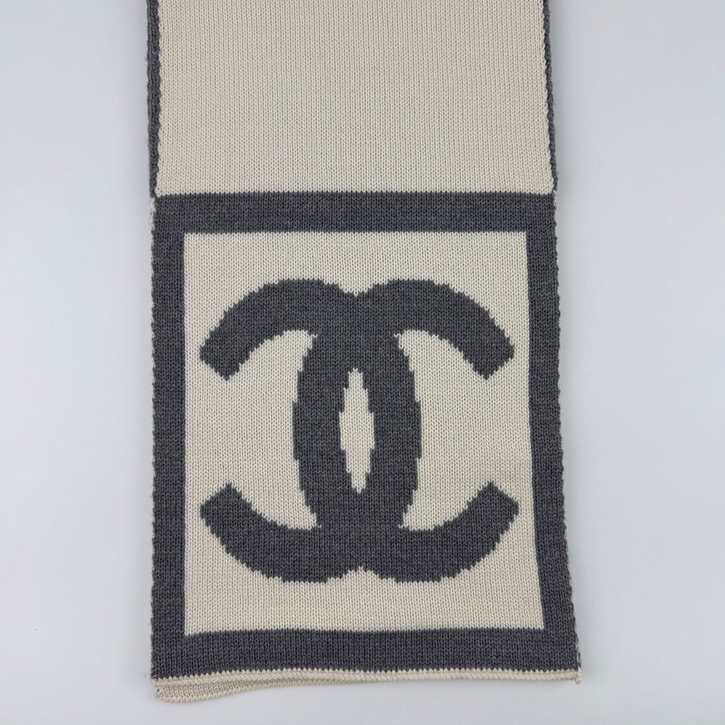 Chanel CC Logo Scarf Wool Silk Two — view 7