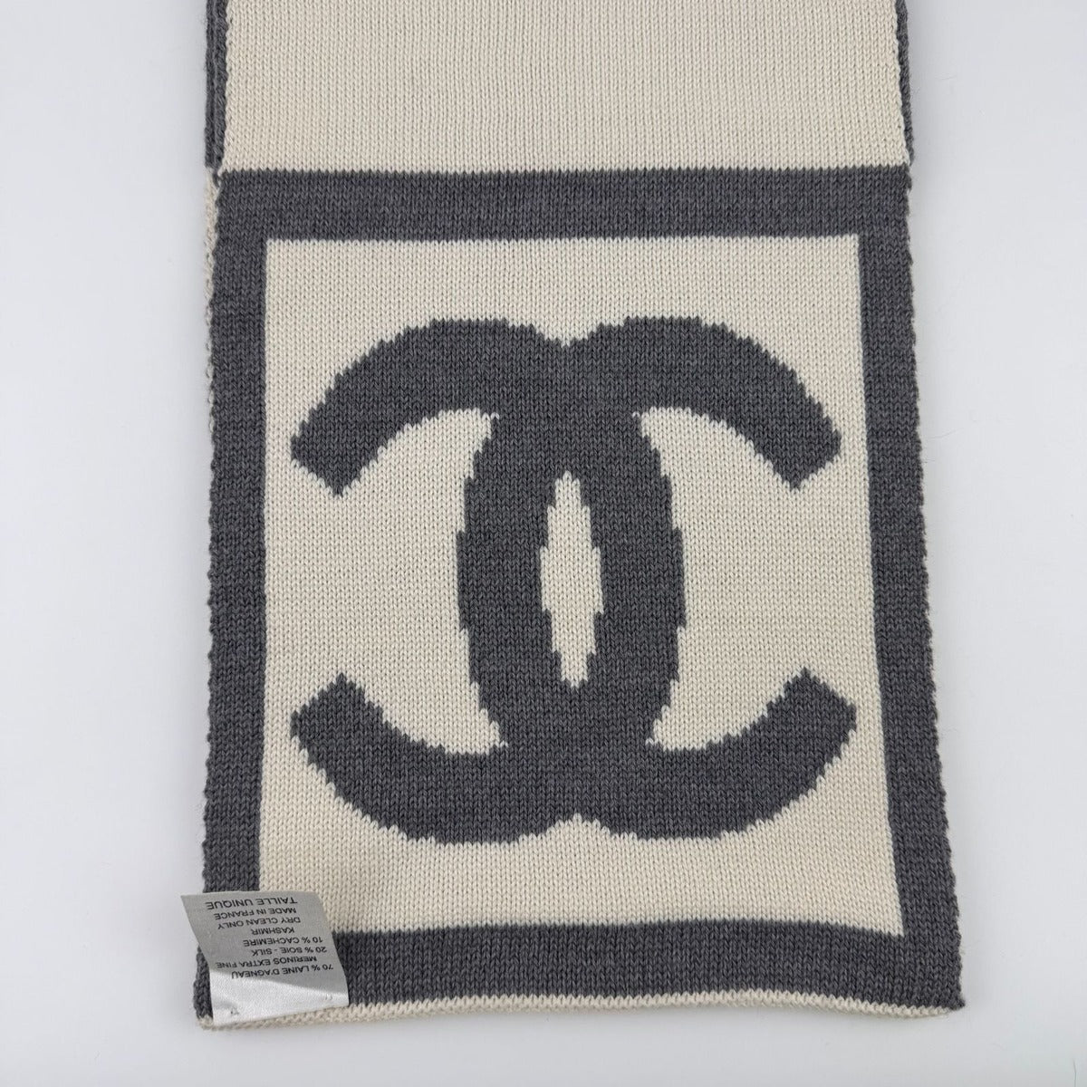 Chanel CC Logo Scarf Wool Silk Two — view 9