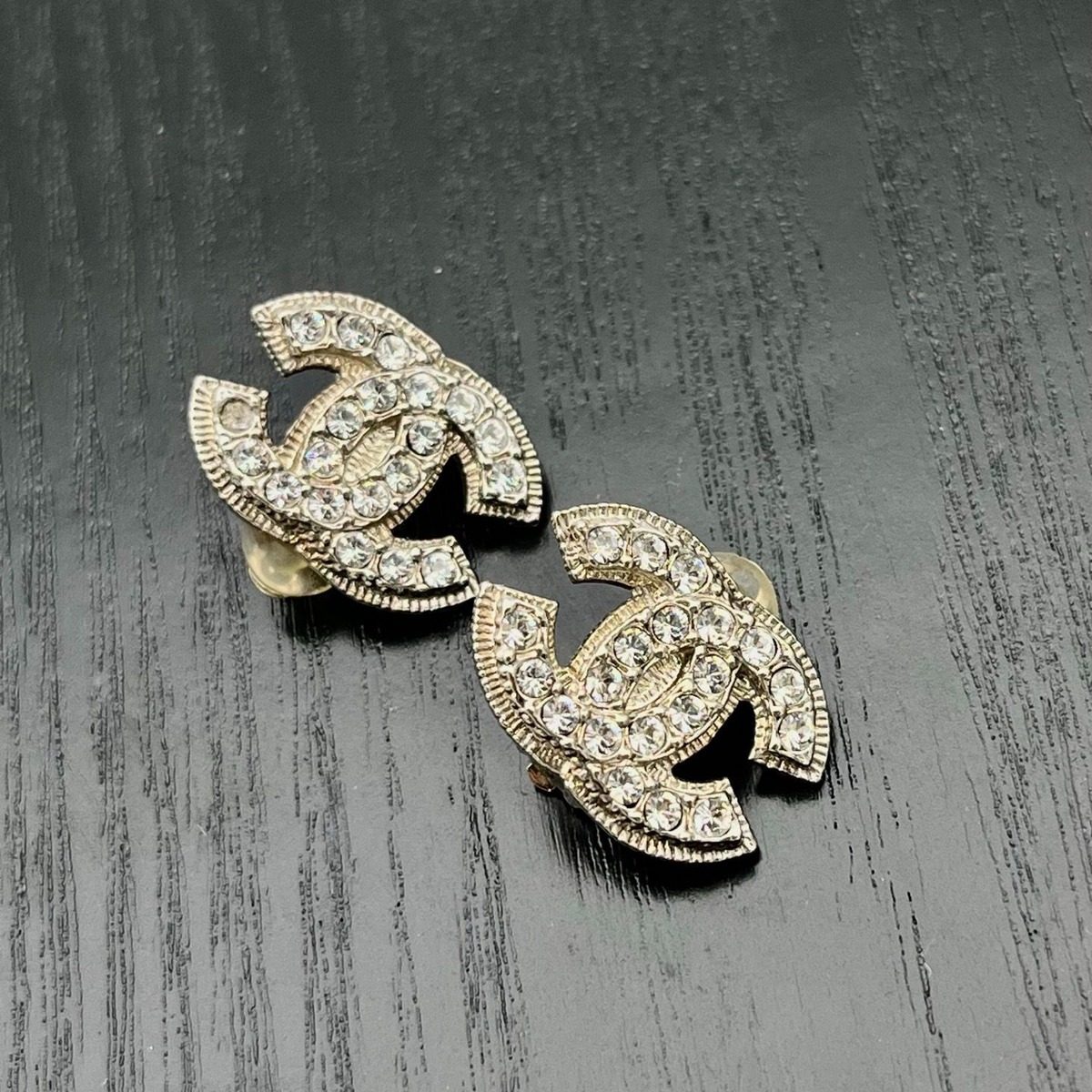 Chanel Earrings Rhinestone Gold — view 3