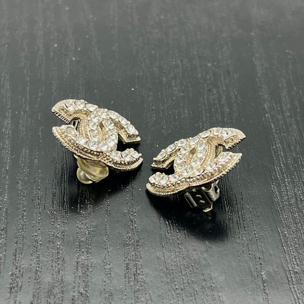 Chanel Earrings Rhinestone Gold — view 4