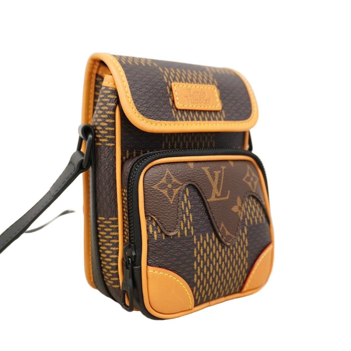 Louis Vuitton Shoulder Bag Damier Giant Amazon Messenger Brown — view 2