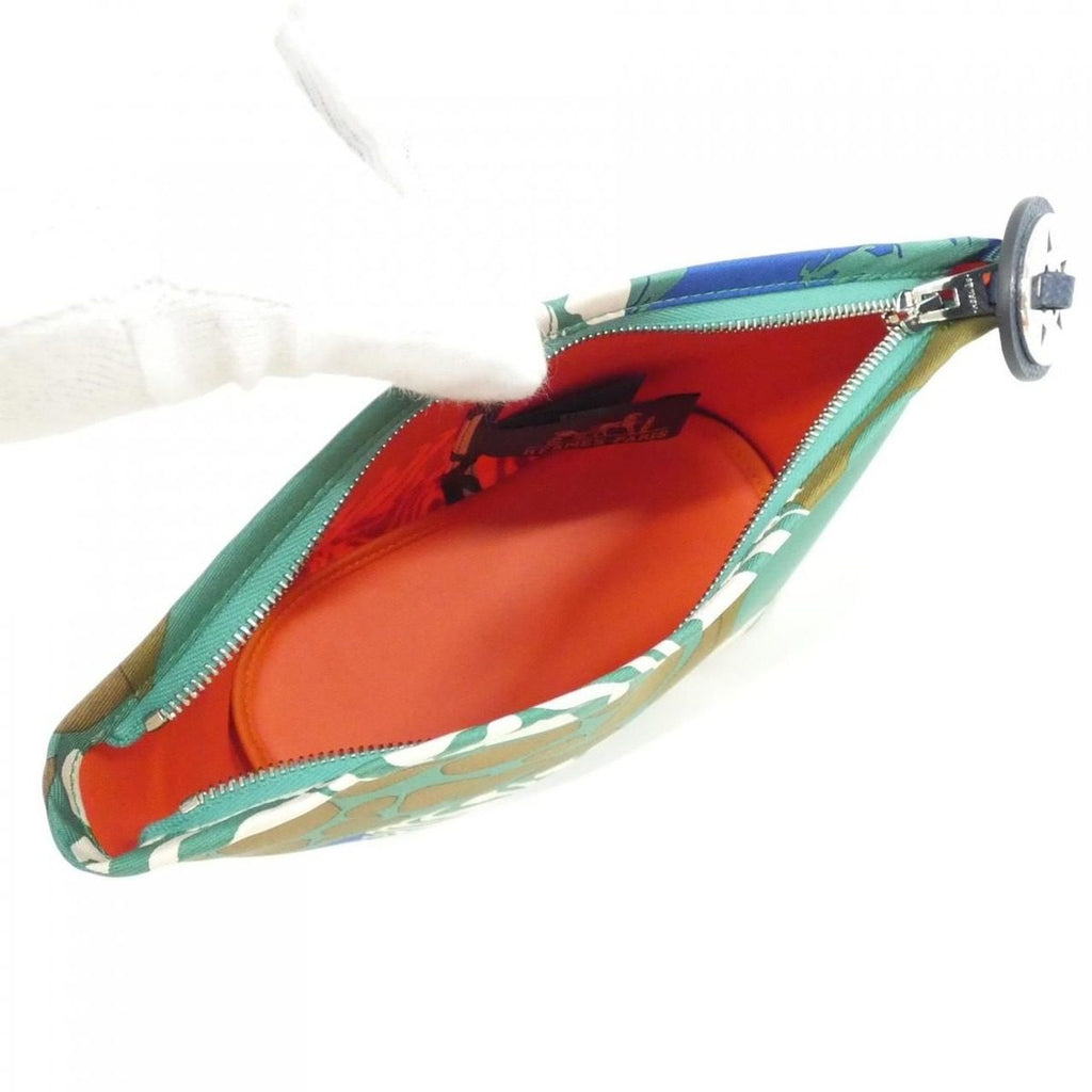 Hermes Wild Silky Pouch 20 cm — view 5