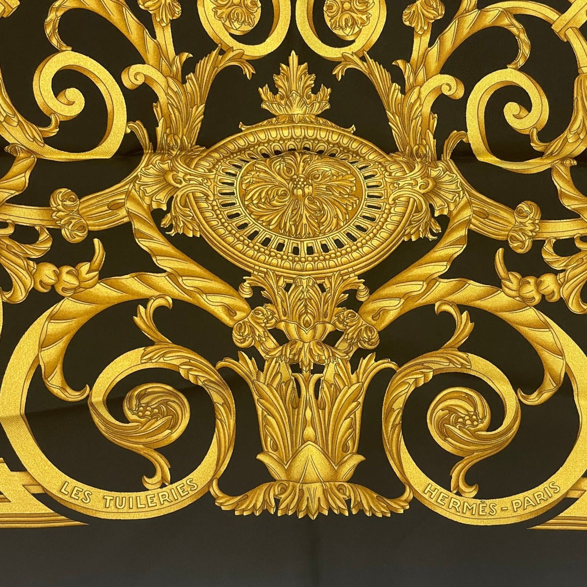 Hermes Scarf Carre 90 les Tuileries Jardin Des Black Gold — view 6