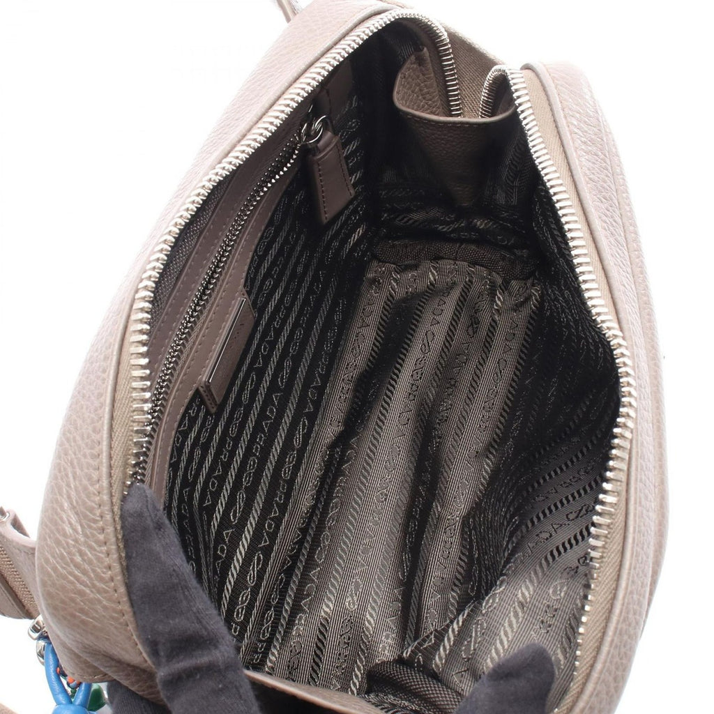 Prada Shoulder Bag Vitello Daino Gray Leather Trick — view 3