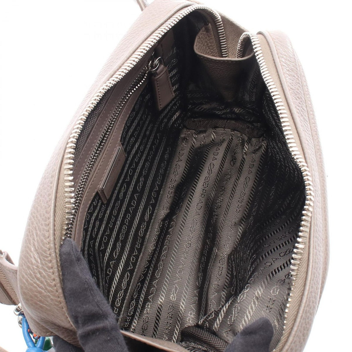 Prada Shoulder Bag Vitello Daino Gray Leather Trick — view 3