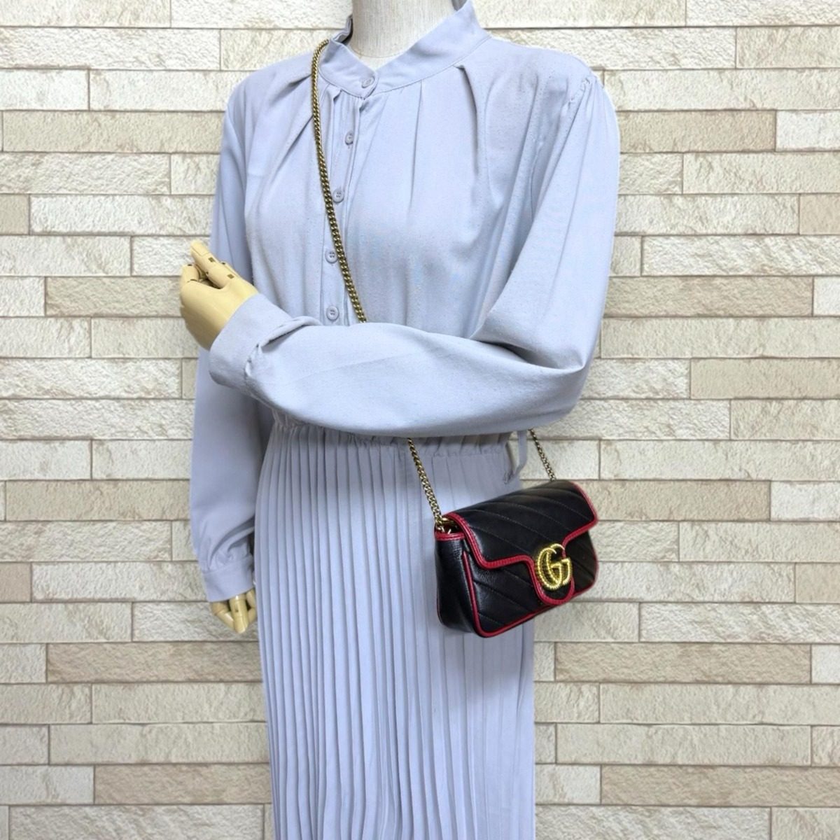 Gucci Super Mini Bag GG Marmont Leather Black — view 2