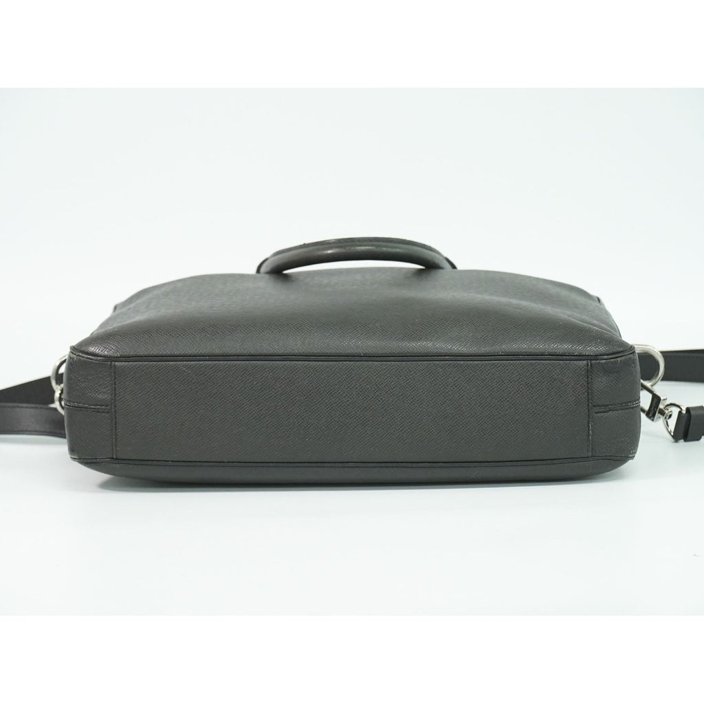 Louis Vuitton LV Porte Documents Business Taiga Leather 2-Way — view 3