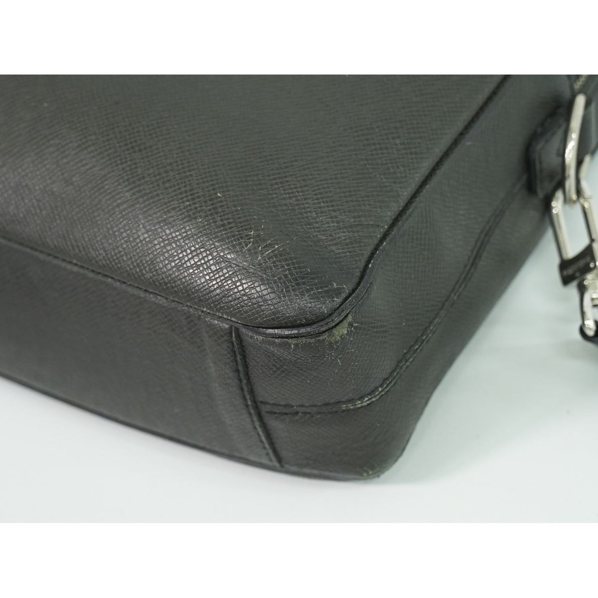 Louis Vuitton LV Porte Documents Business Taiga Leather 2-Way — view 7