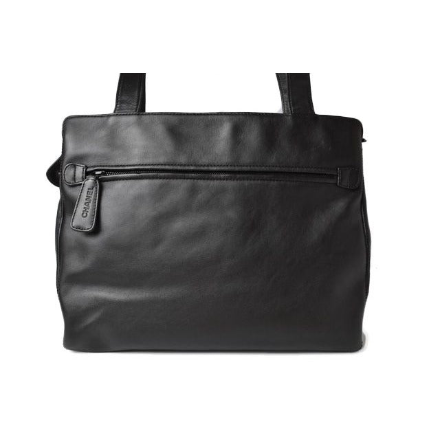 Chanel Tote A4 Lamb Leather Black — view 4