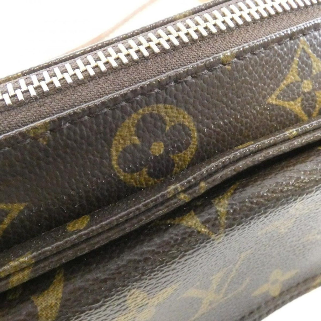 Louis Vuitton Monogram Viva-Cite MM Shoulder Bag — view 4