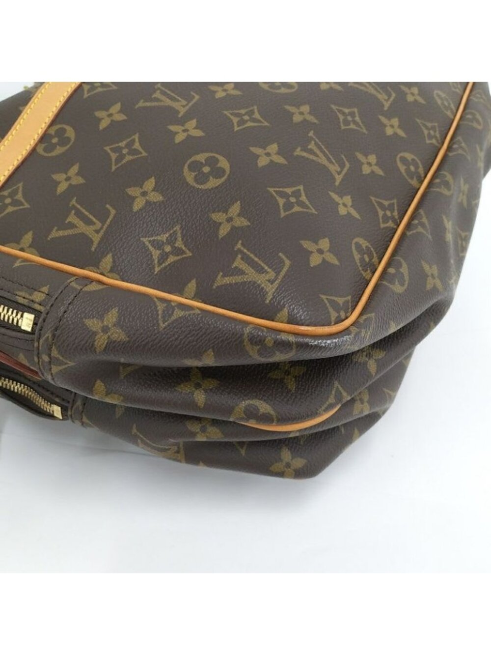 Louis Vuitton Reporter GM Shoulder Bag Monogram