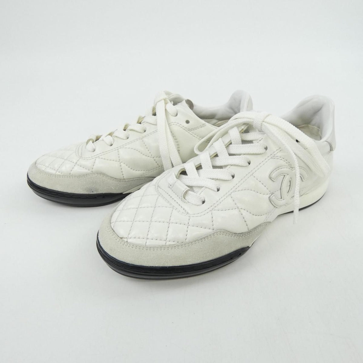 Chanel Sneakers Suede Calfskin — view 3