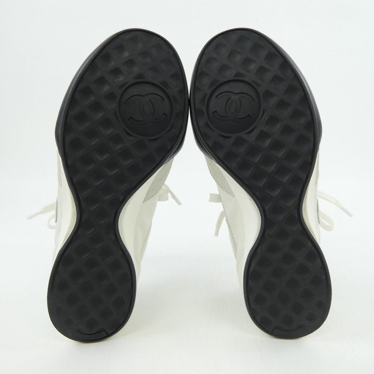Chanel Sneakers Suede Calfskin — view 4