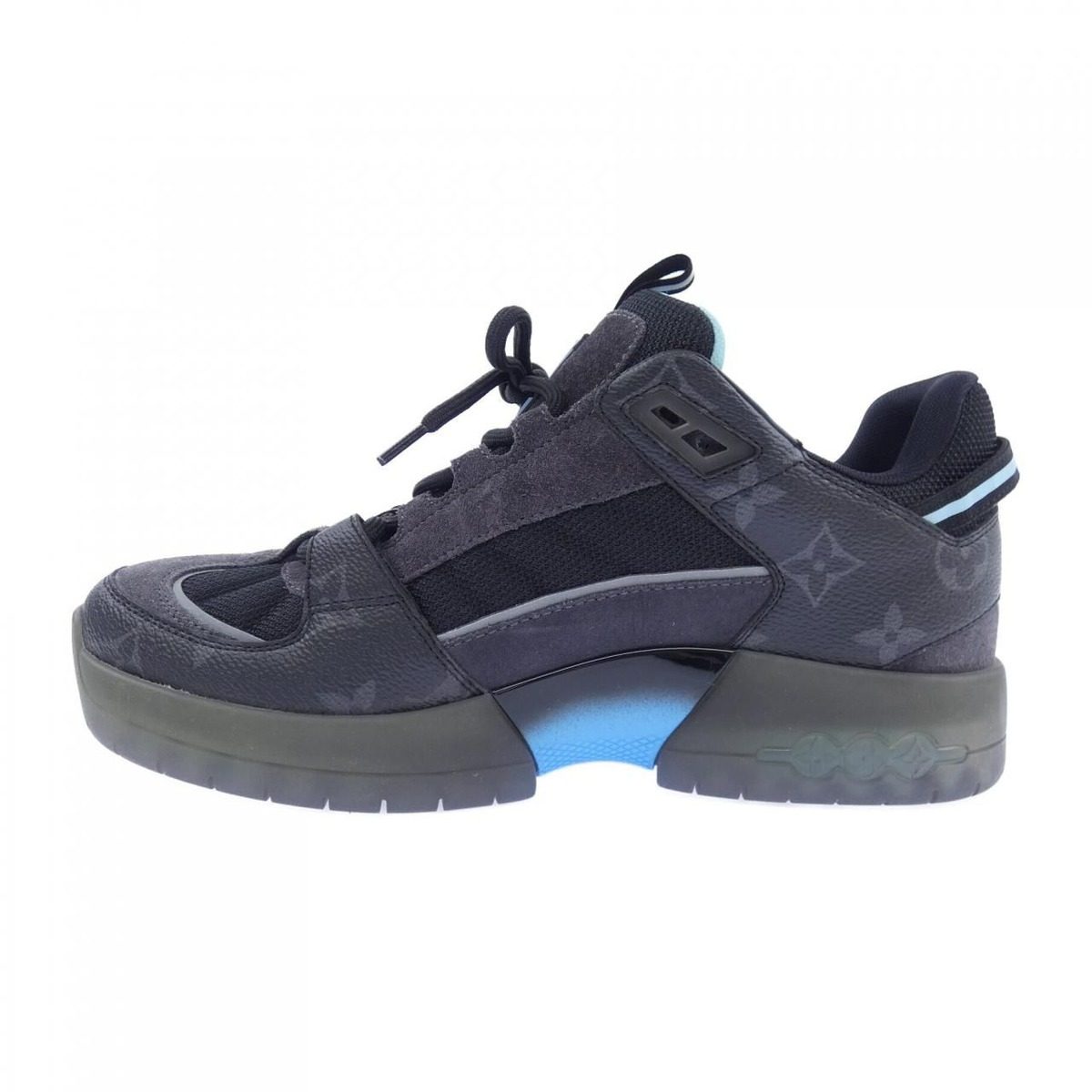 Louis Vuitton Abu Line Sneakers — view 2