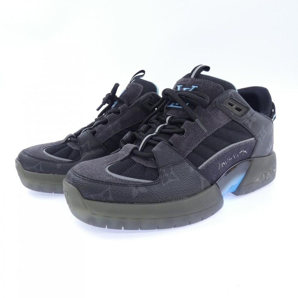 Louis Vuitton Abu Line Sneakers — view 3