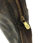 Louis Vuitton Monogram Trotteur Boble Shoulder Bag — view 4