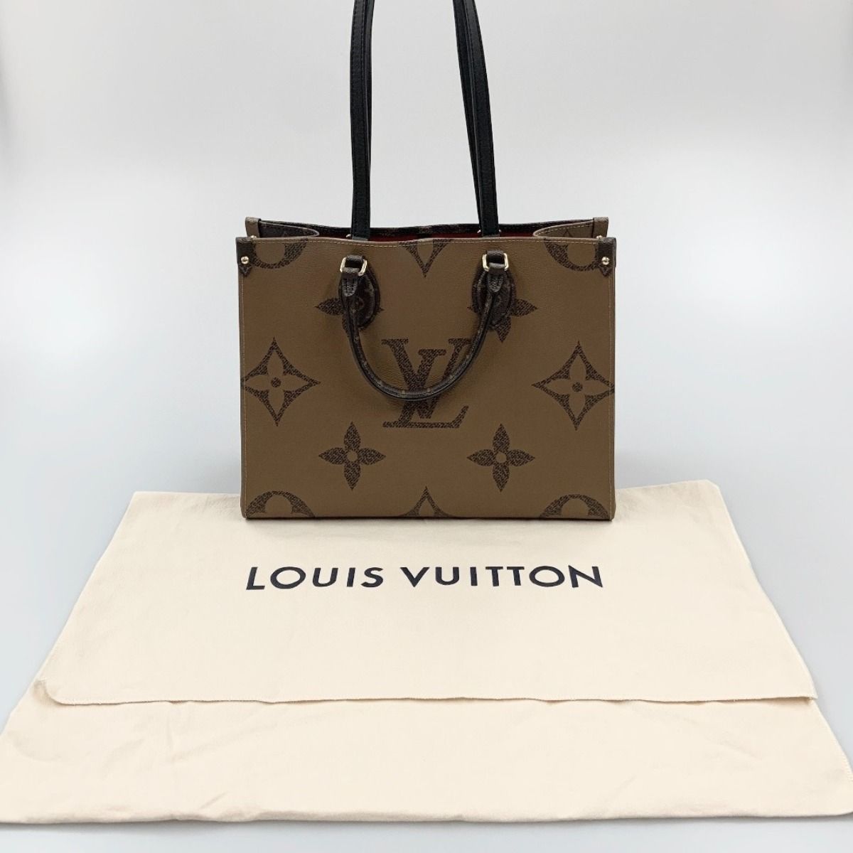 Louis Vuitton Monogram Giant On The Go MM 2-Way Bag Brown — view 9