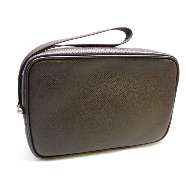Louis Vuitton Taiga Calga Strap Clutch — view 2