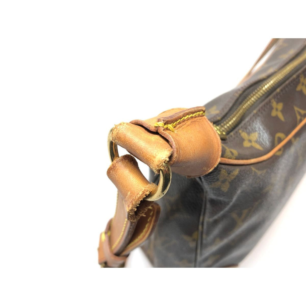 Louis Vuitton Shoulder Bag Monogram Boulogne 30 Inner Pocket Damaged — view 8