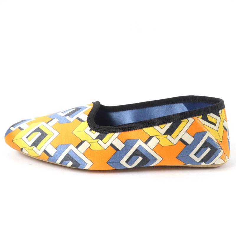 Gucci Geometric G All Over Logo Satin Room Shoes In Orange 37 — view 5