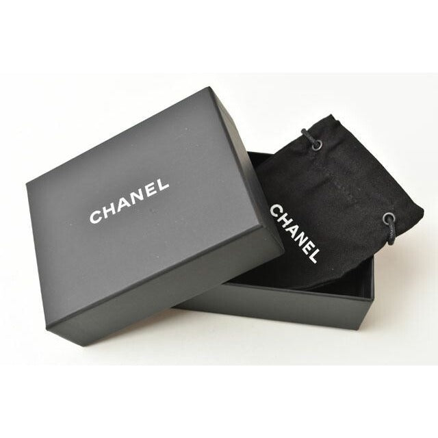 Chanel Coco Mark Pearl Motif — view 7