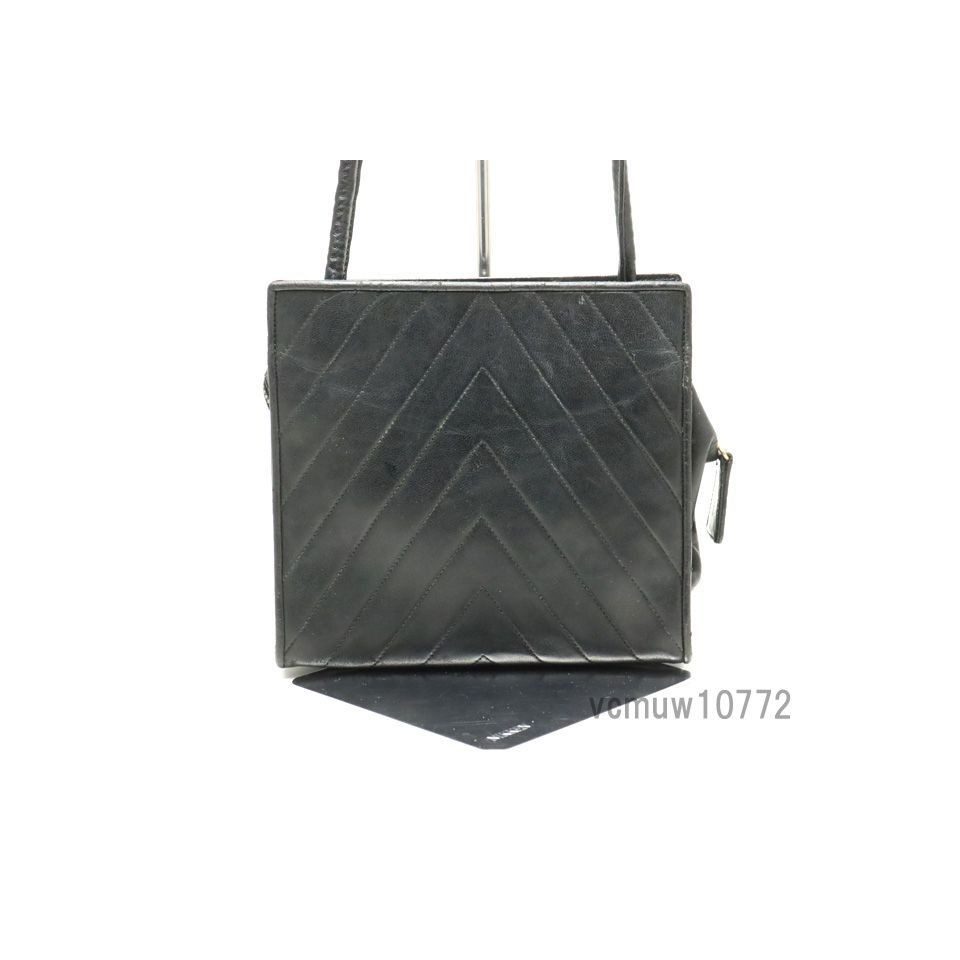 Chanel Stitch Leather Shoulder Bag — view 2