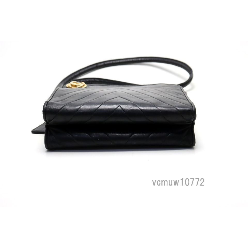 Chanel Stitch Leather Shoulder Bag — view 3