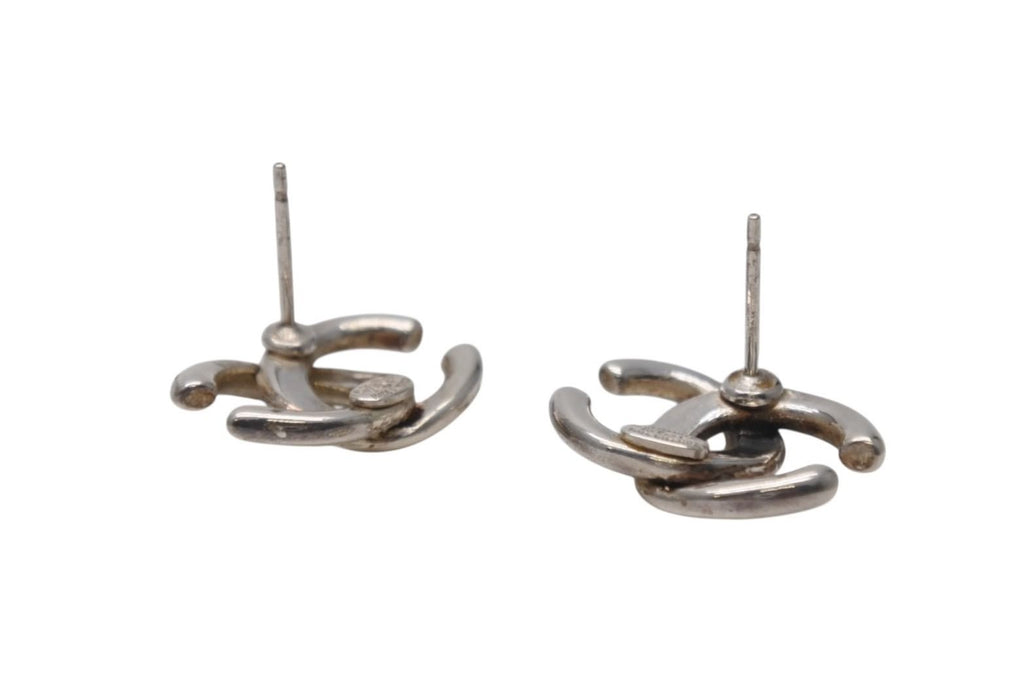 Chanel CC Logo Earrings Silver Color 01 — view 7