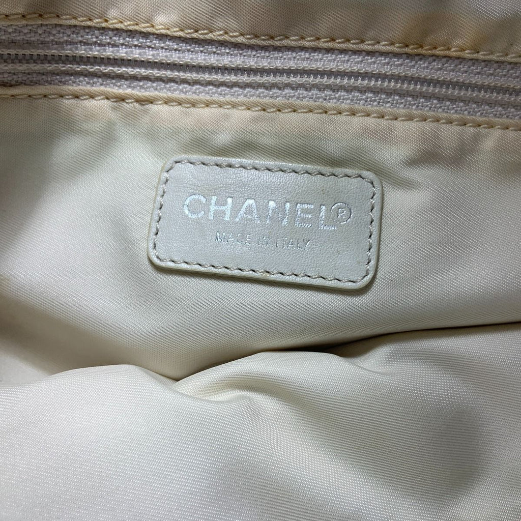 Chanel New Travel Line Tote Bag Beige — view 8