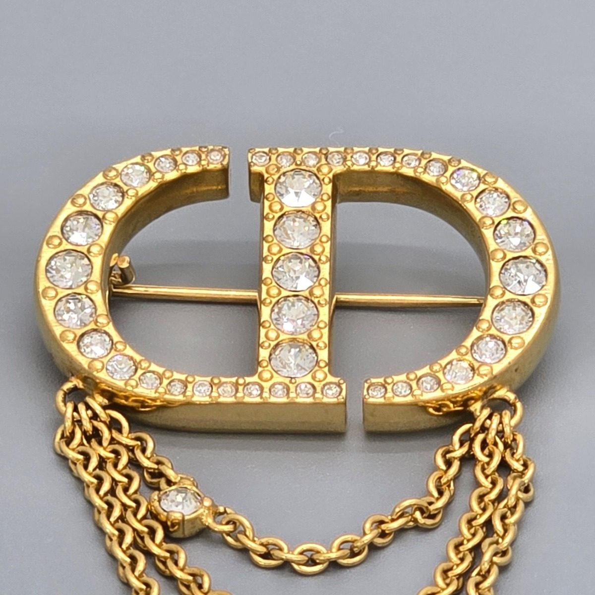 Dior Petit CD Brooch When Worn 5.5 cm Crystal Resin Pearl Gold — view 3