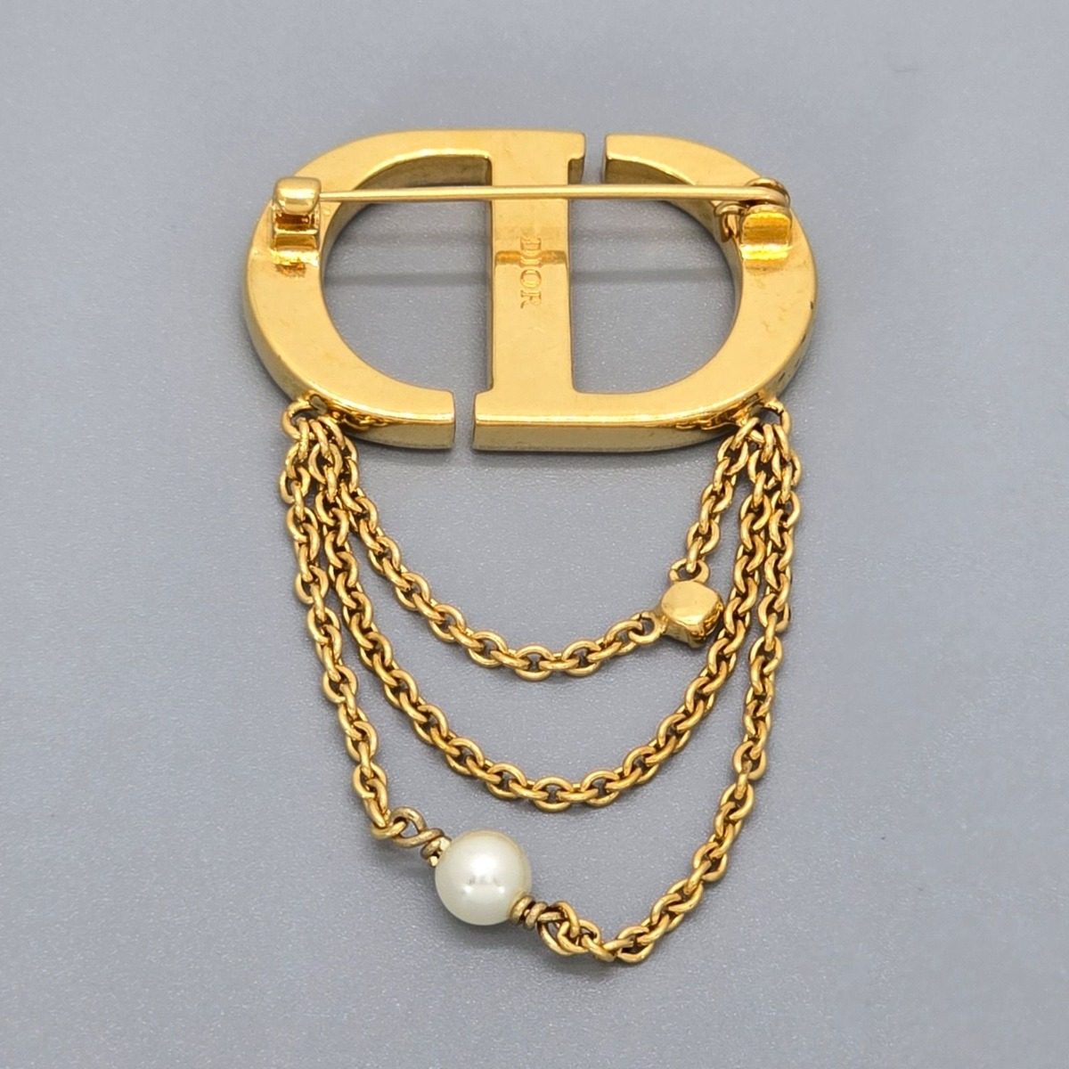 Dior Petit CD Brooch When Worn 5.5 cm Crystal Resin Pearl Gold — view 5