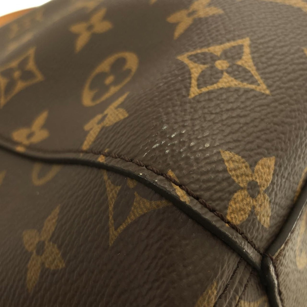 Louis Vuitton Monogram Montaigne MM Bag — view 4