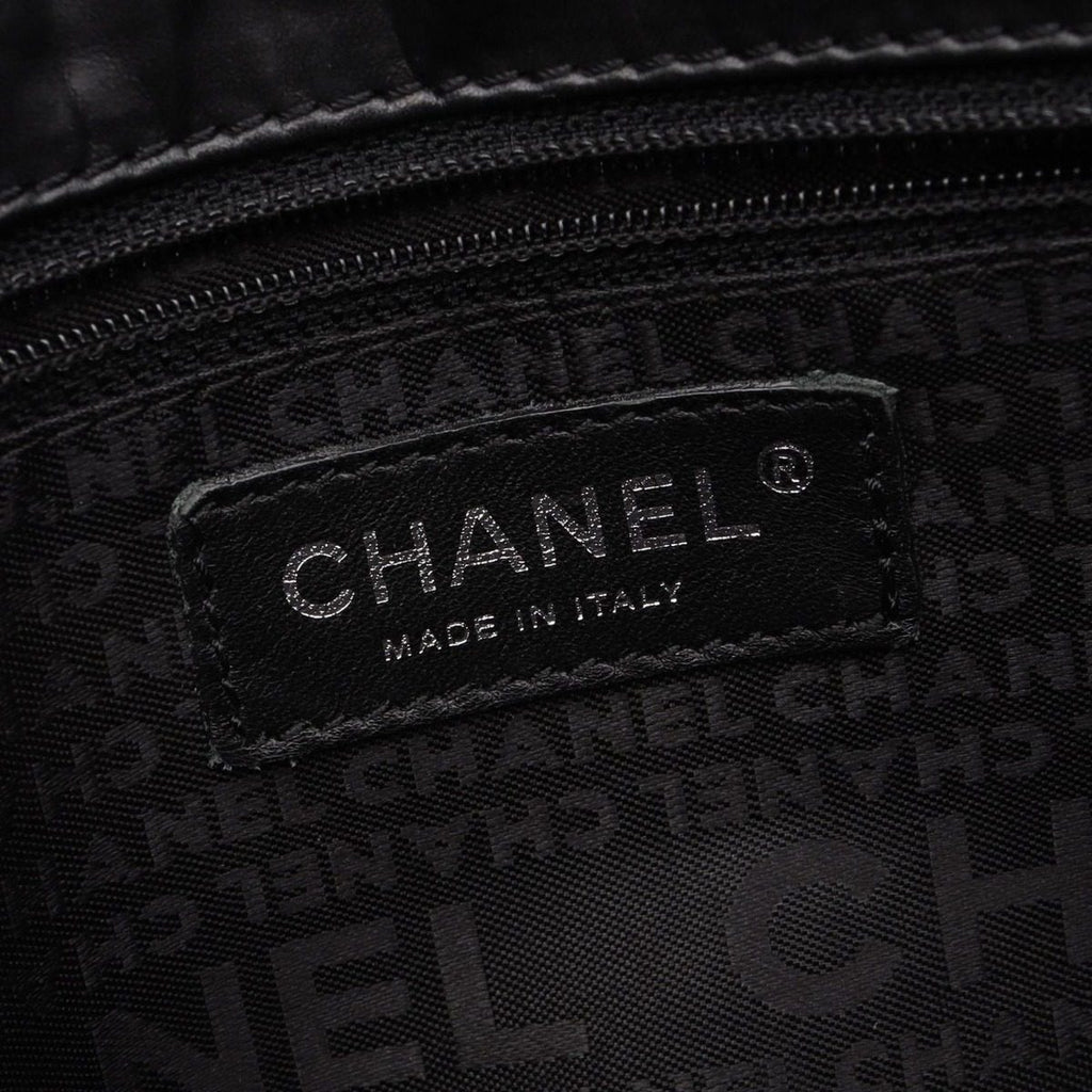 Chanel Shoulder Bag Wild Stitch Black Calf — view 4