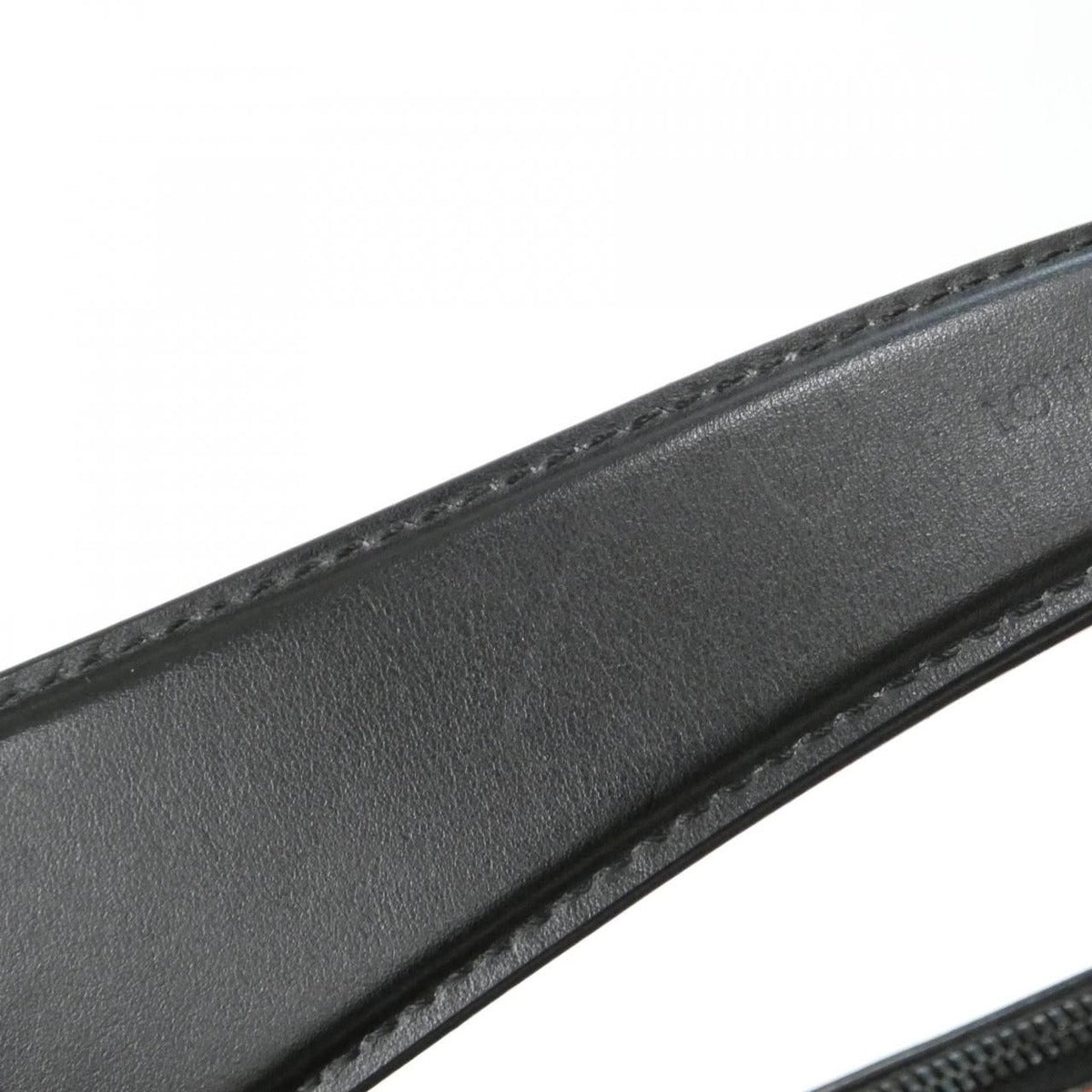 Louis Vuitton Epi XL Soft Porochon Shoulder Bag — view 7