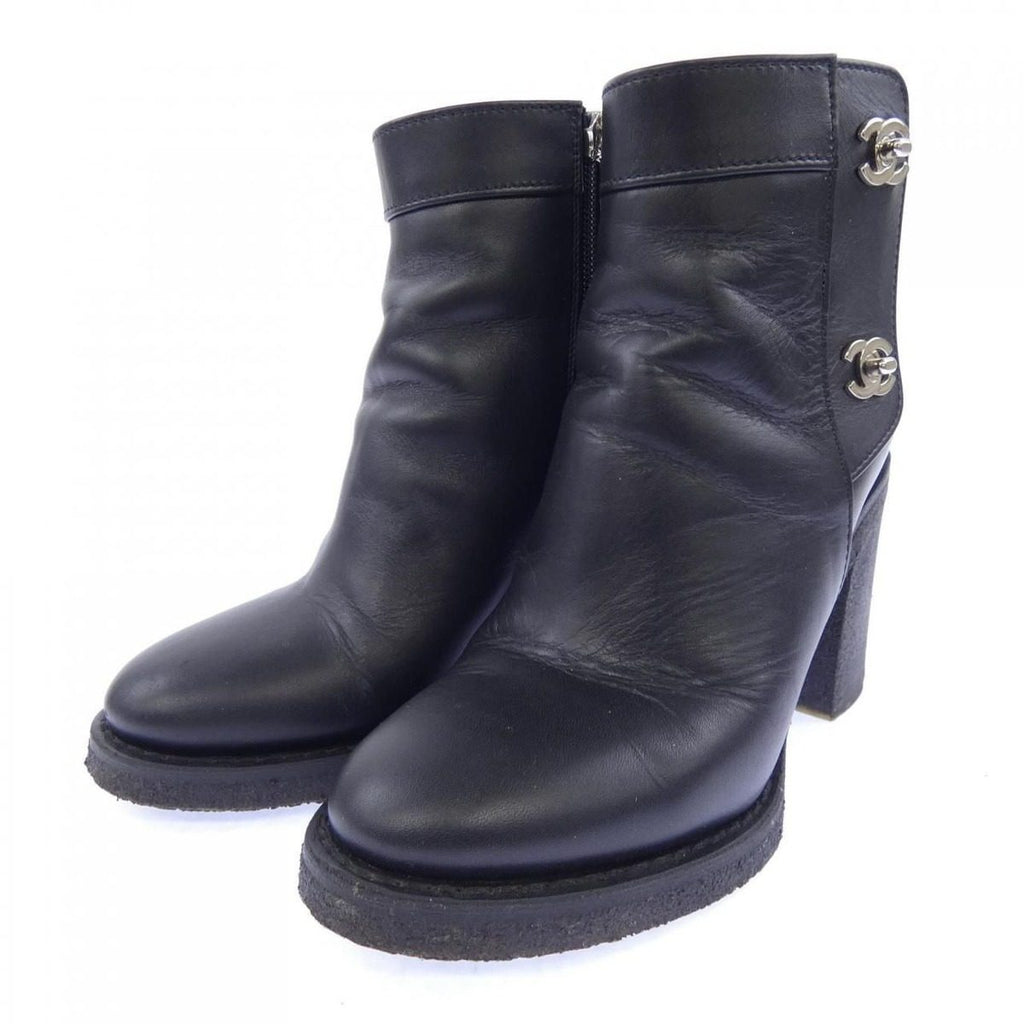 Chanel Turnlock Boots Black — view 3