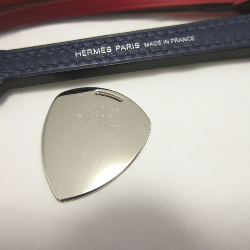 Hermes Lock Charm Engraved B Tadelakt Shamkira Chevre Swift Blue Saphir — view 6