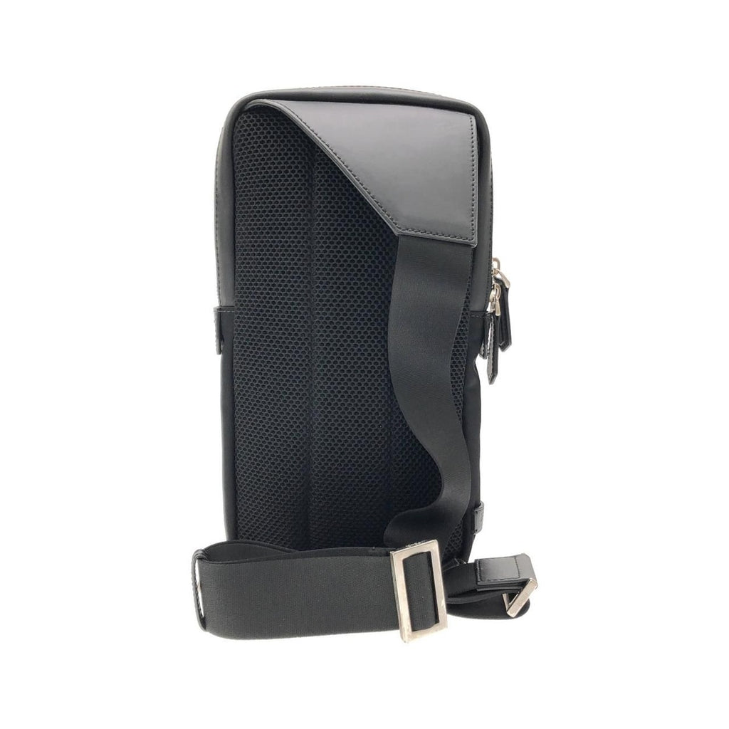 Fendi Bugs Shoulder Bag Nero — view 2