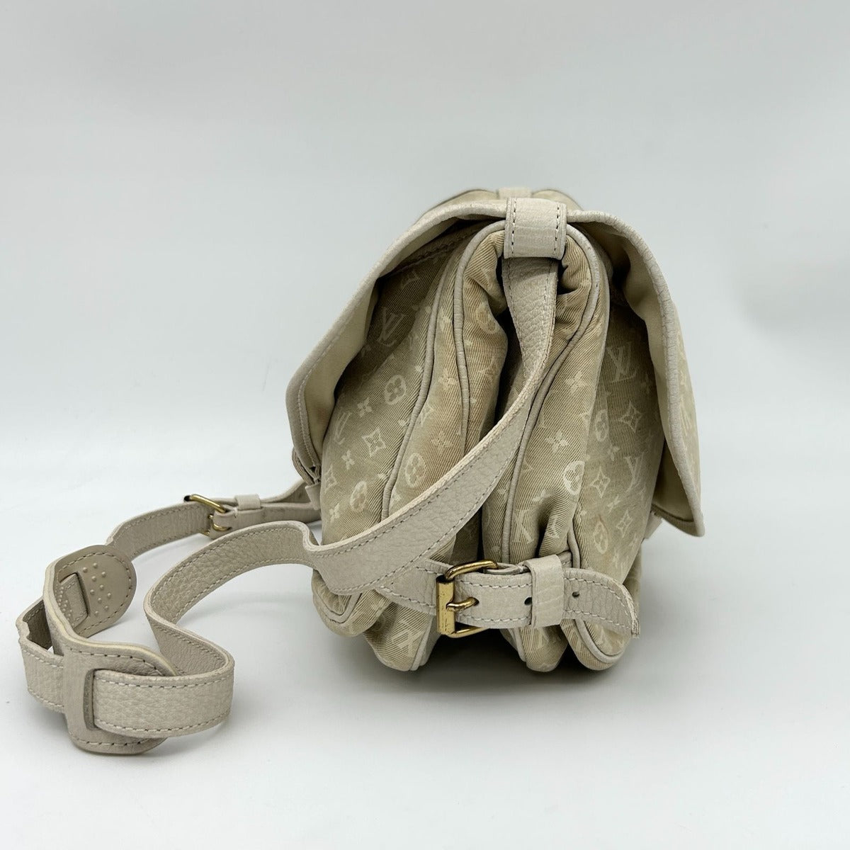 Louis Vuitton Monogram Mini Lin Saumur 30 Crossbody Shoulder Bag Dune White — view 4