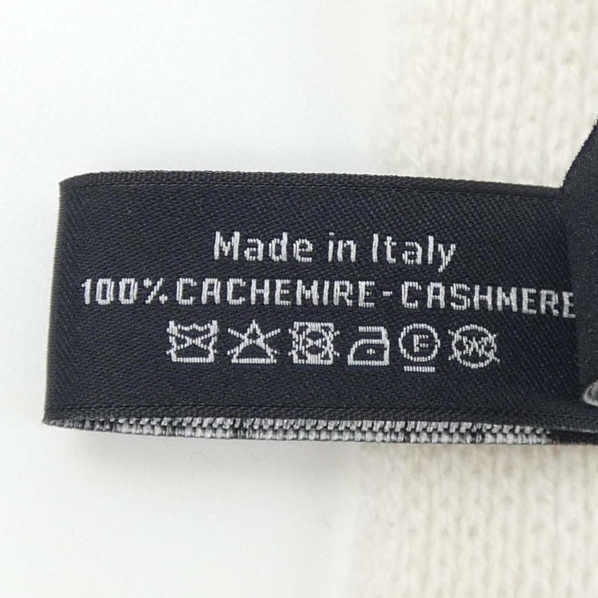 Chanel Stole Scarf White — view 3